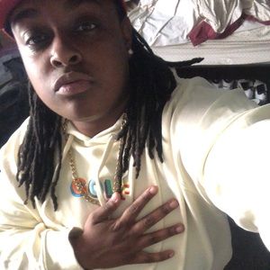 Meet your Posher, Shay